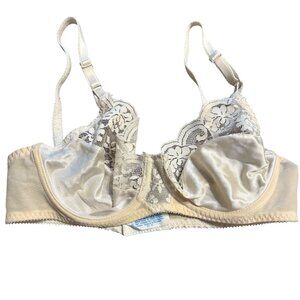 Vintage Chantilly By Maidenform Lace & Satin Underwire Bra 34C Beige